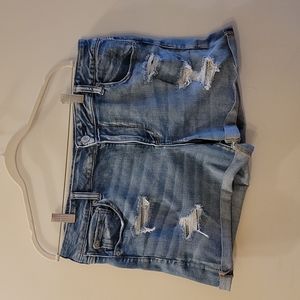 American Eagle Midi Shorts 20